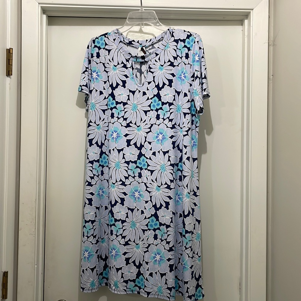 Size 3x dress/tunic. MOA Collection. Comfortable and easy to wear!